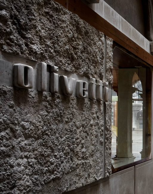 “Una fessura per illuminare Piazza San Marco” – Workshop with Negozio Olivetti FAI