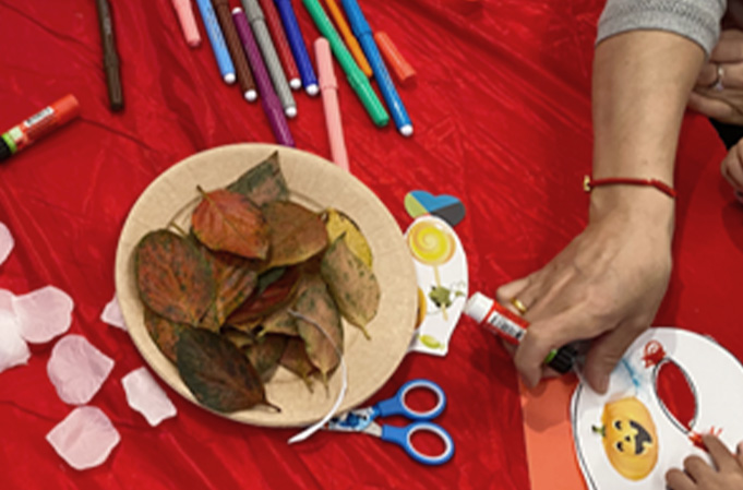 Lettere, numeri smerigliati e tavolo della natura 