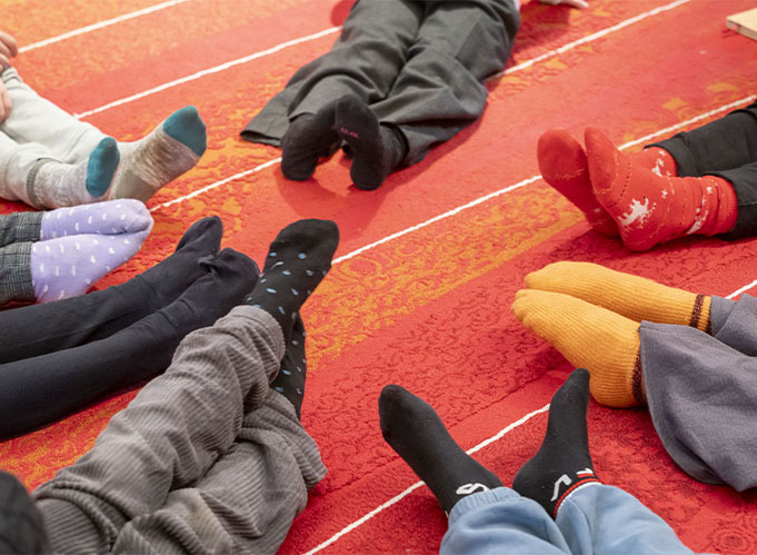 EQUILIBRI - Asana e mantra per crescere insieme con lo yoga