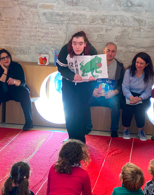 Quellilà. Nearby lands, distant lands