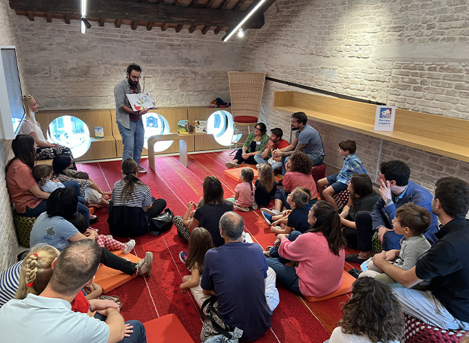 QUELLILÀ – Readings in different languages of the world